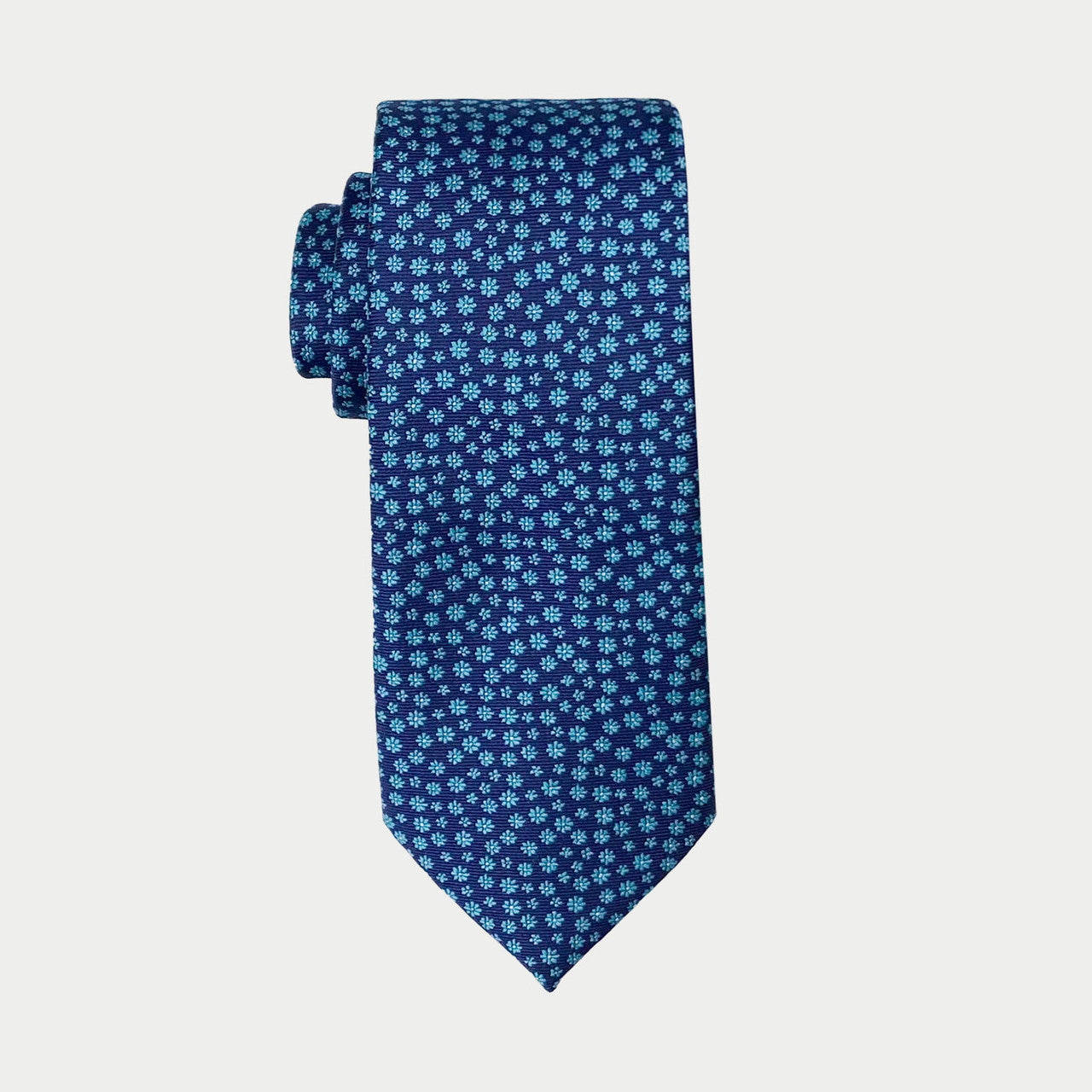 Daisy Floral Tie & Satin Solid Pocket Round Set