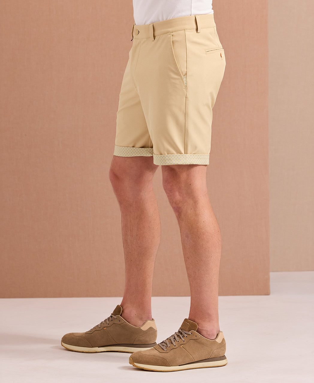 KHAKI